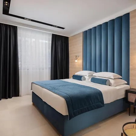 Luxury Unicus I, Ii, Iv Guest house