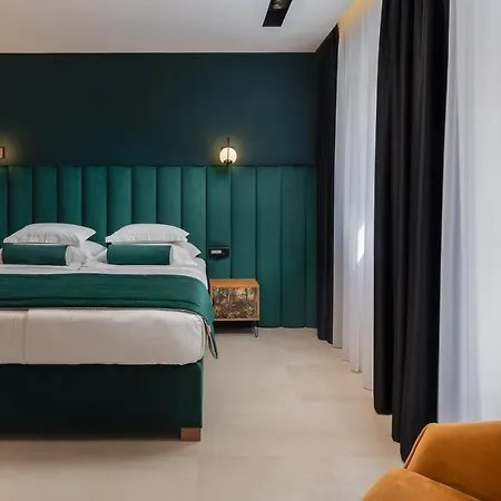 Guest house Luxury Unicus I, Ii, Iv 4*