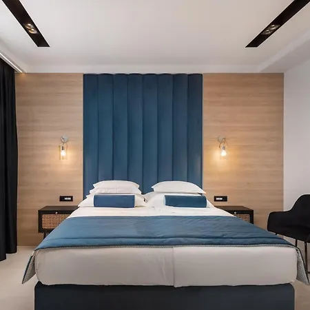 Affittacamere Luxury Unicus I, Ii, Iv In Center Of Old Town 4*