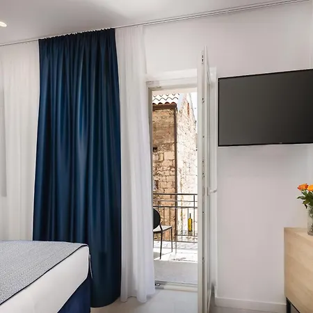 Luxury Unicus I, Ii, Iv In Center Of Old Town Pensionat