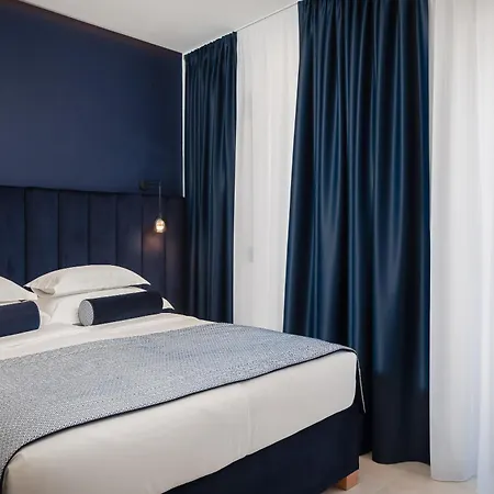 Pensionat Luxury Unicus I, Ii, Iv In Center Of Old Town