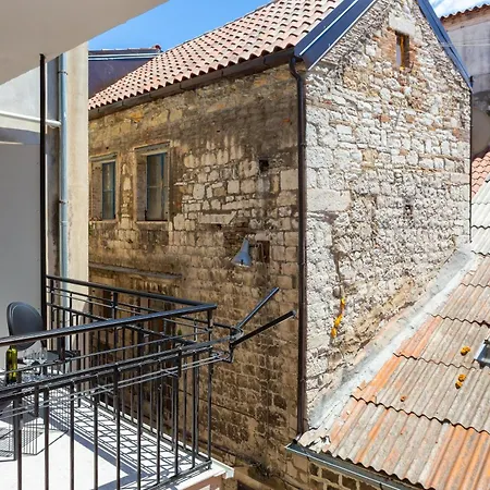 Pensionat Luxury Unicus I, Ii, Iv In Center Of Old Town 4*