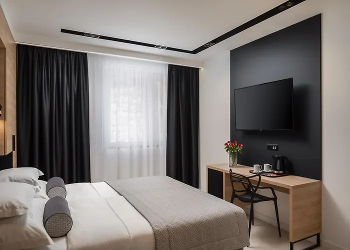 Guest house Luxury Unicus I, Ii, Iv In Center Of Old Town 4*